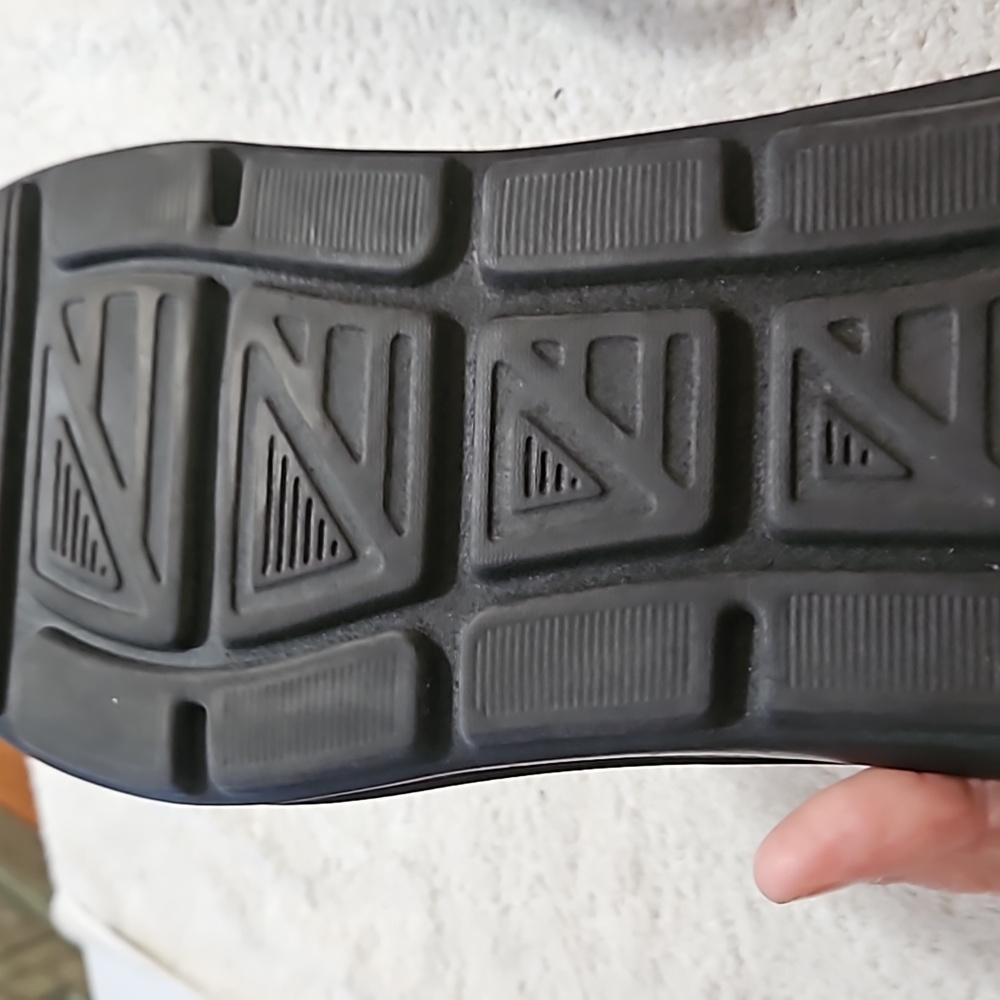 Skechers Black Men's Sandals - Picture 4 of 4